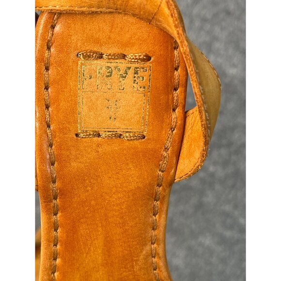 FRYE womens sandels size 8.5M Brown Nutral color Comfy Pre0owned - Picture 16 of 16